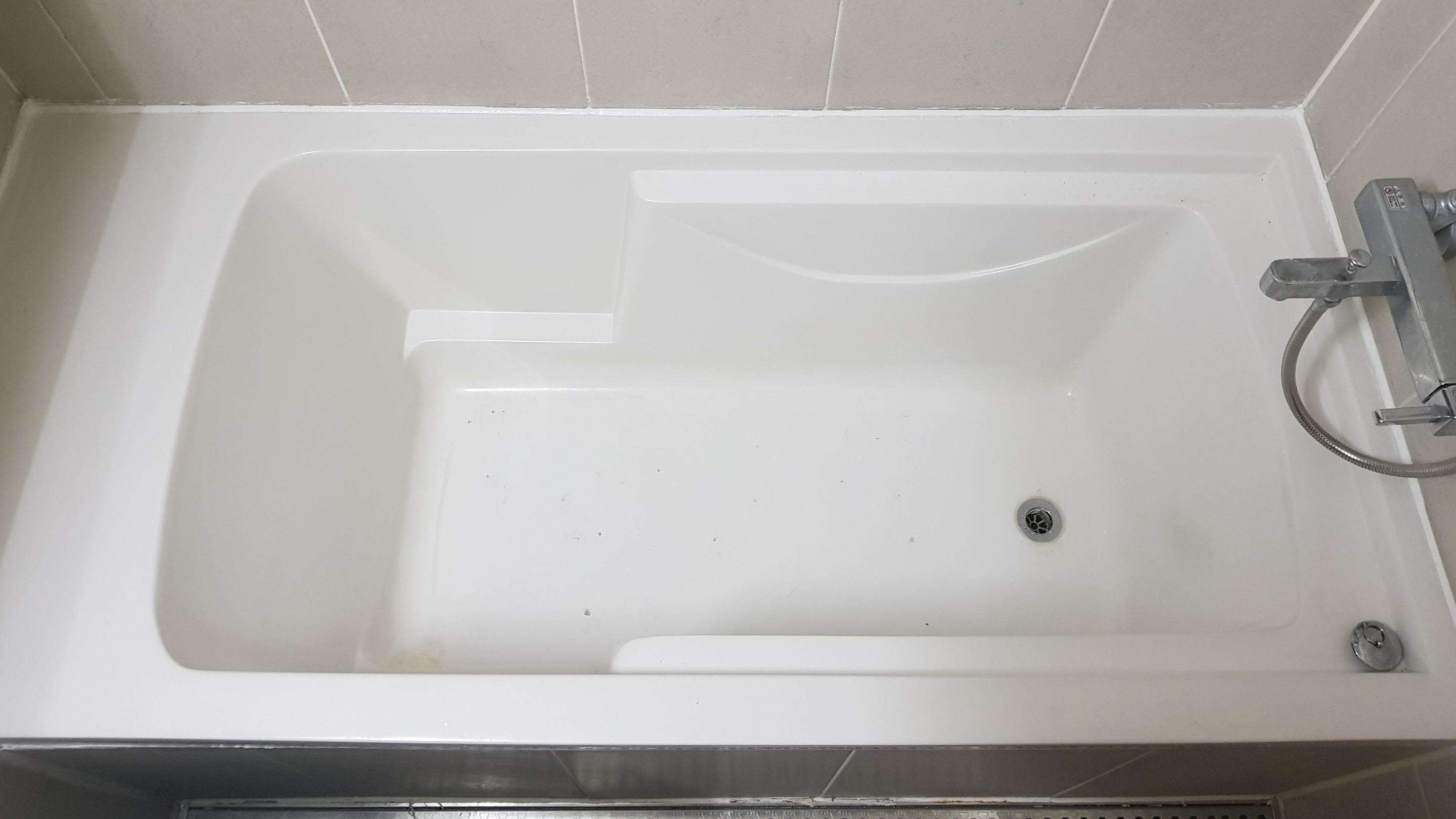 after caulking.jpg
