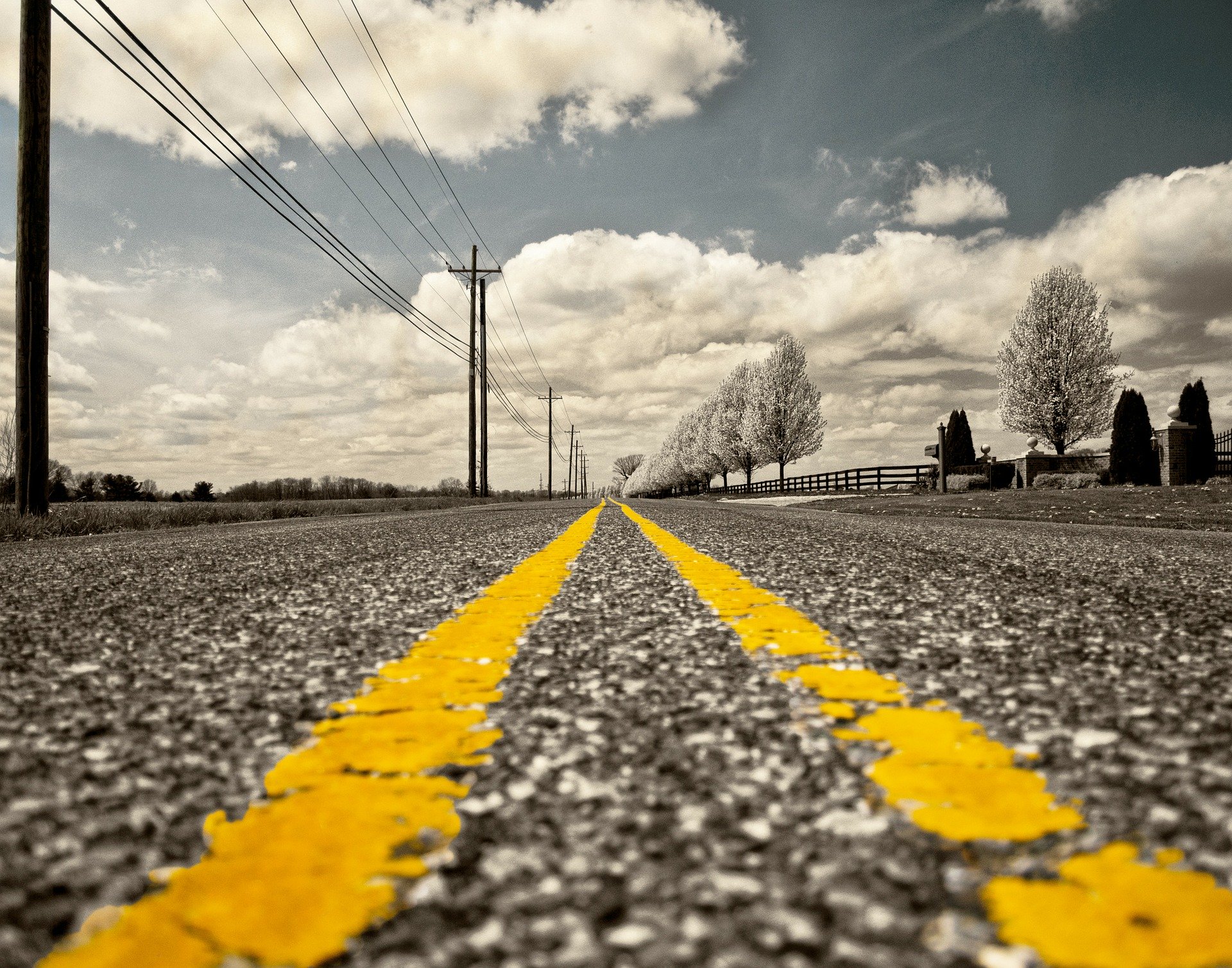road166543_1920.jpg