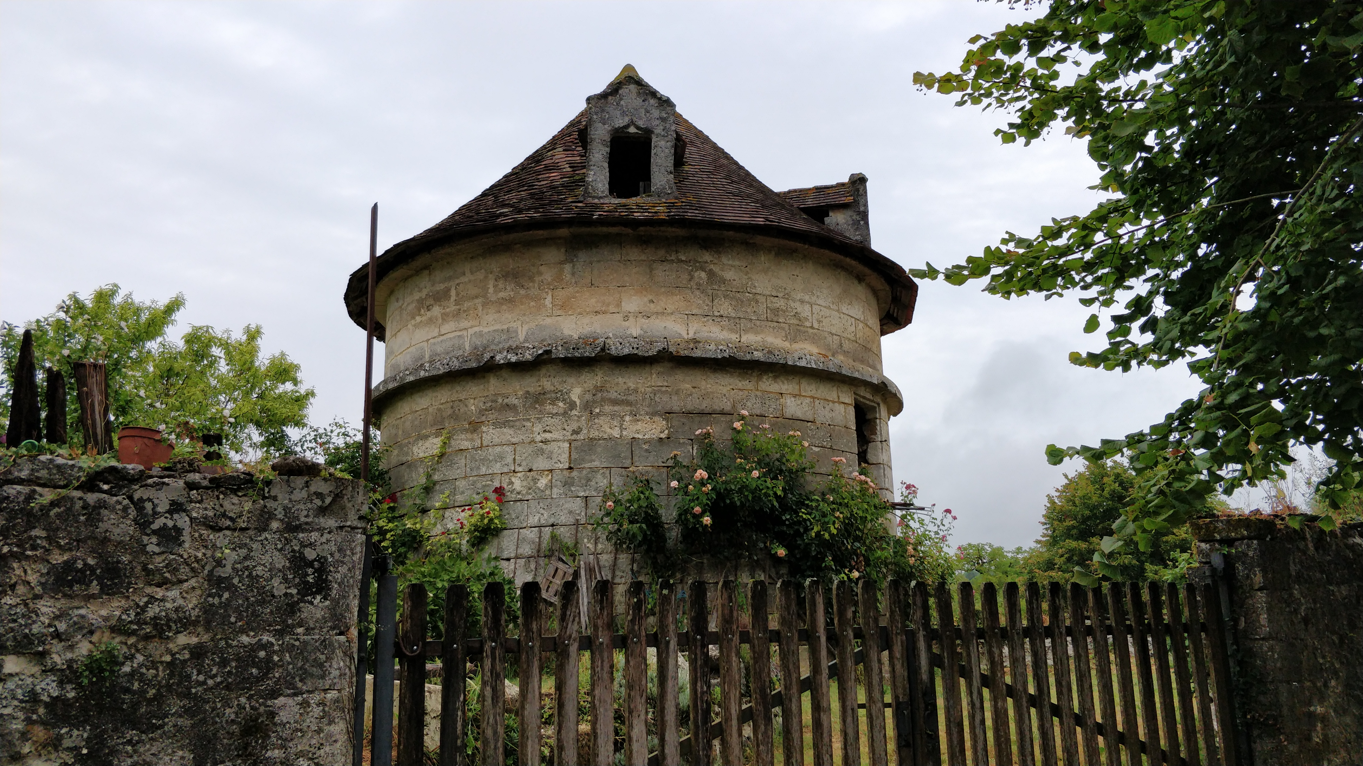 Dovecote (aka Pigeon House): La Tours-Blanche FRANCE