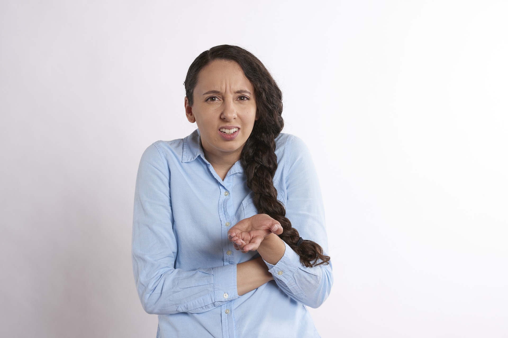 annoyed3126442_1920.jpg