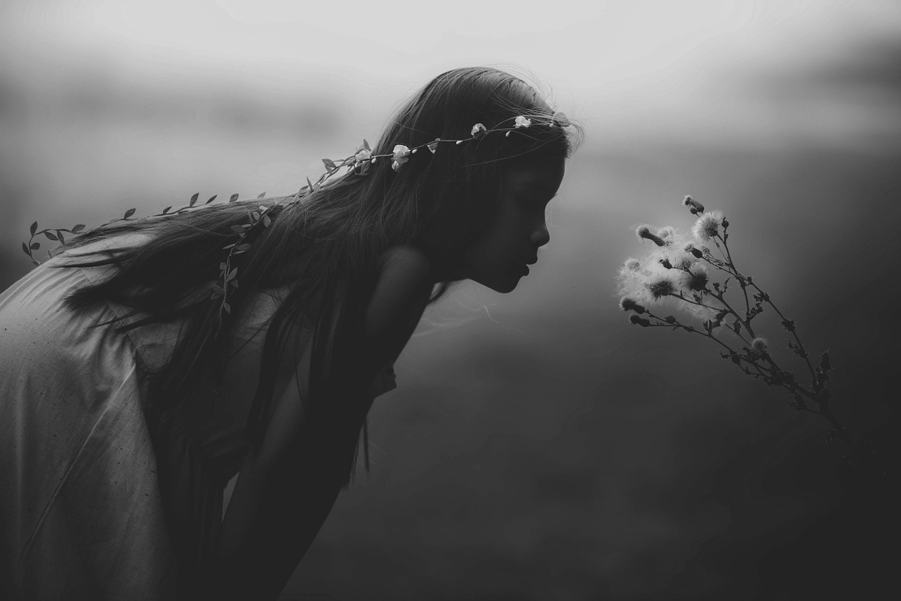 younggirl1149701_1280.jpg