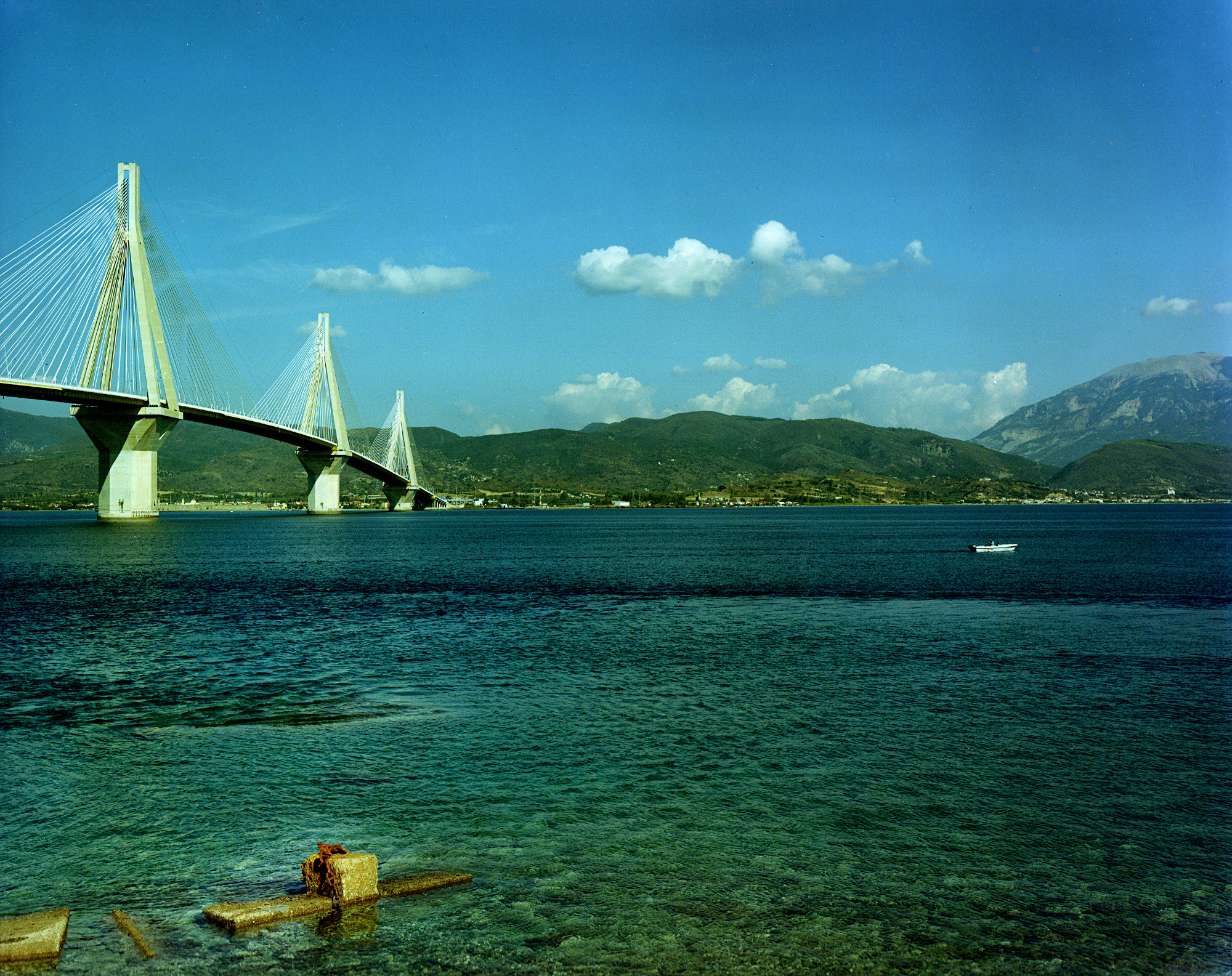 BridgeGulfKorinth.jpg