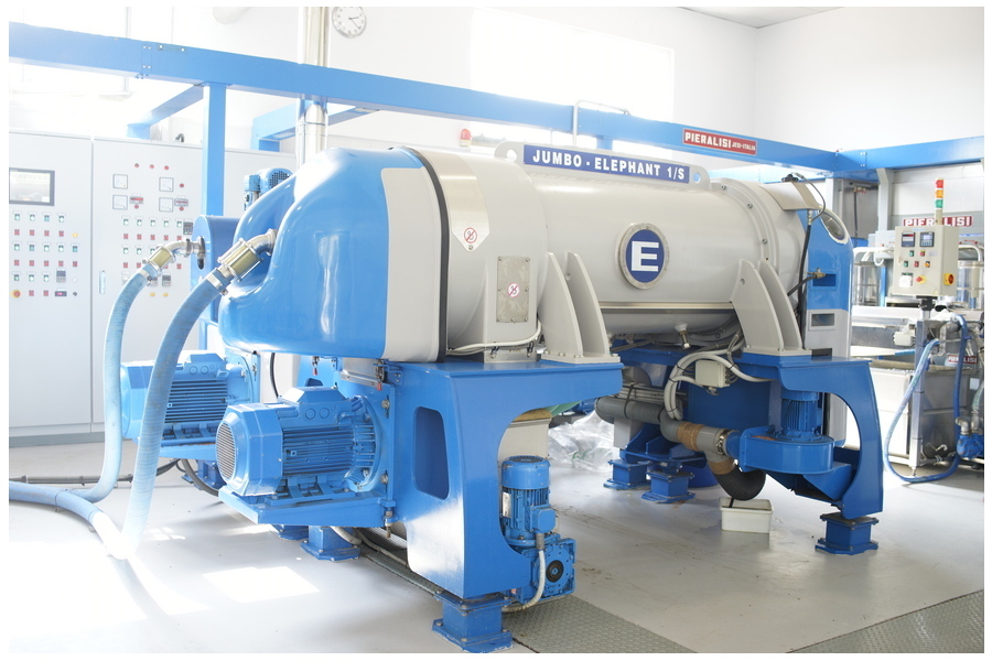 13 machinery_elephant.jpg