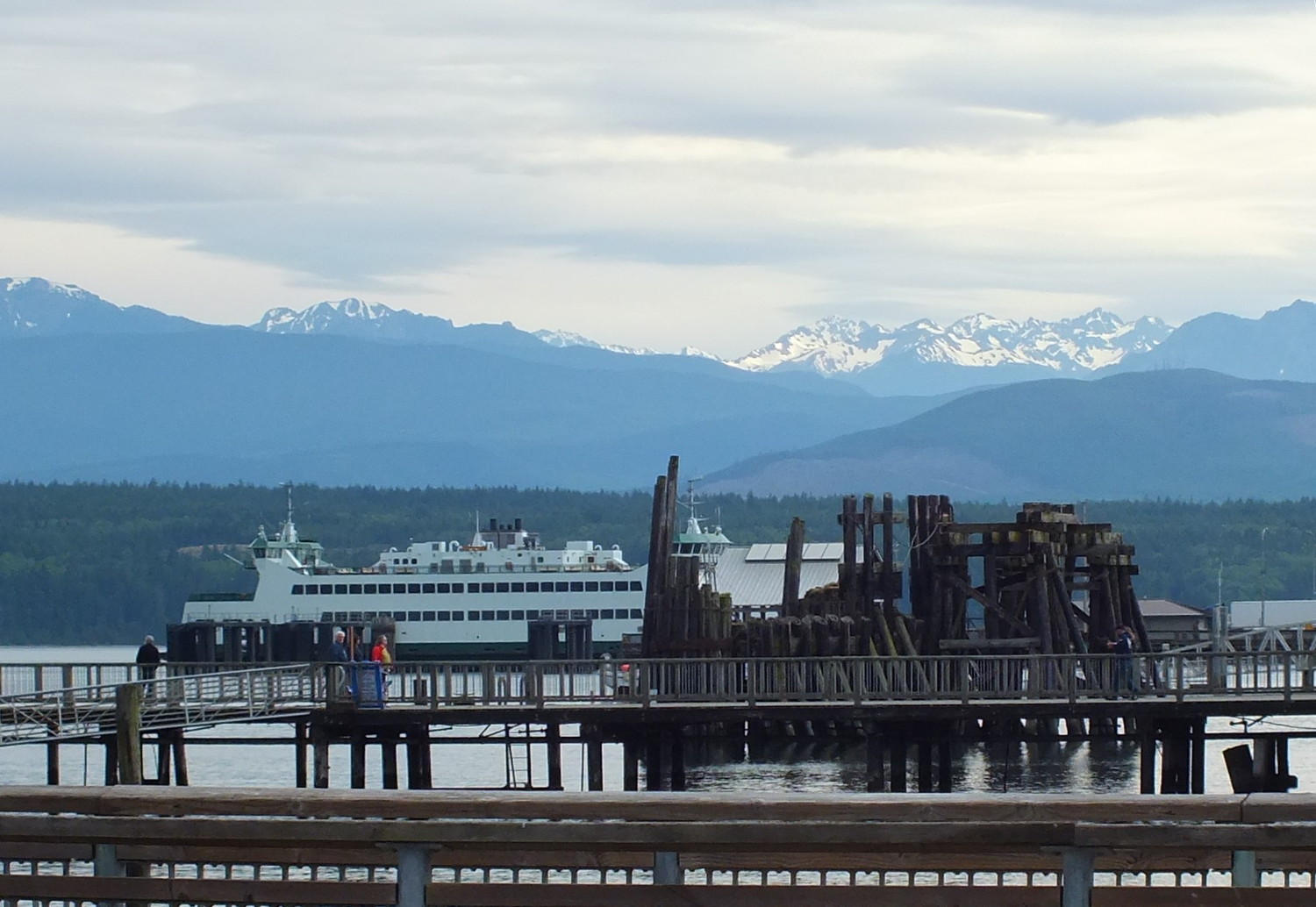 1082FerryArrival.jpg
