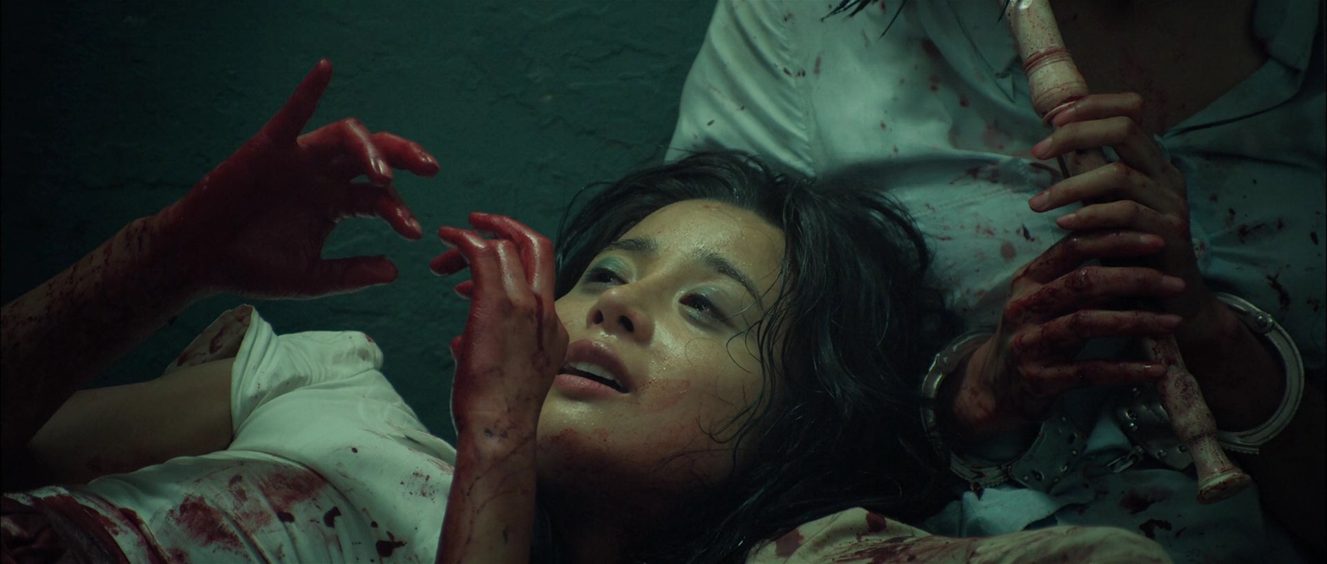 Bedevilled.2010.1080p.BrRip.5.1.x264.Ac3.TuGAZx.mp4_1.jpg