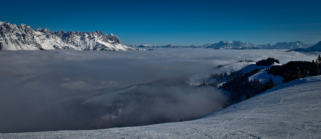 15979659143sunnydayovertyrol FILEminimizer.jpg