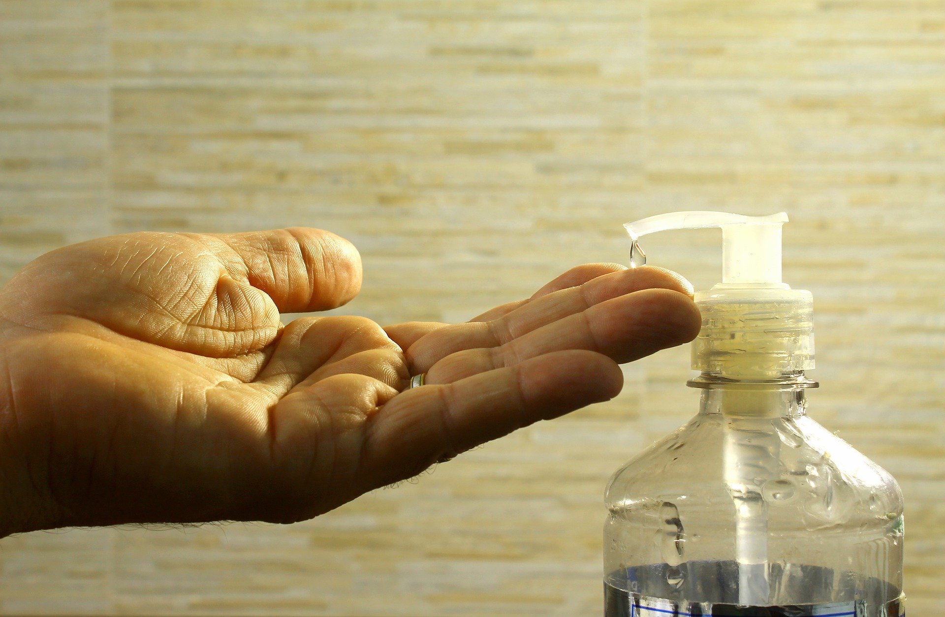 alcoholgel818254_1920.jpg