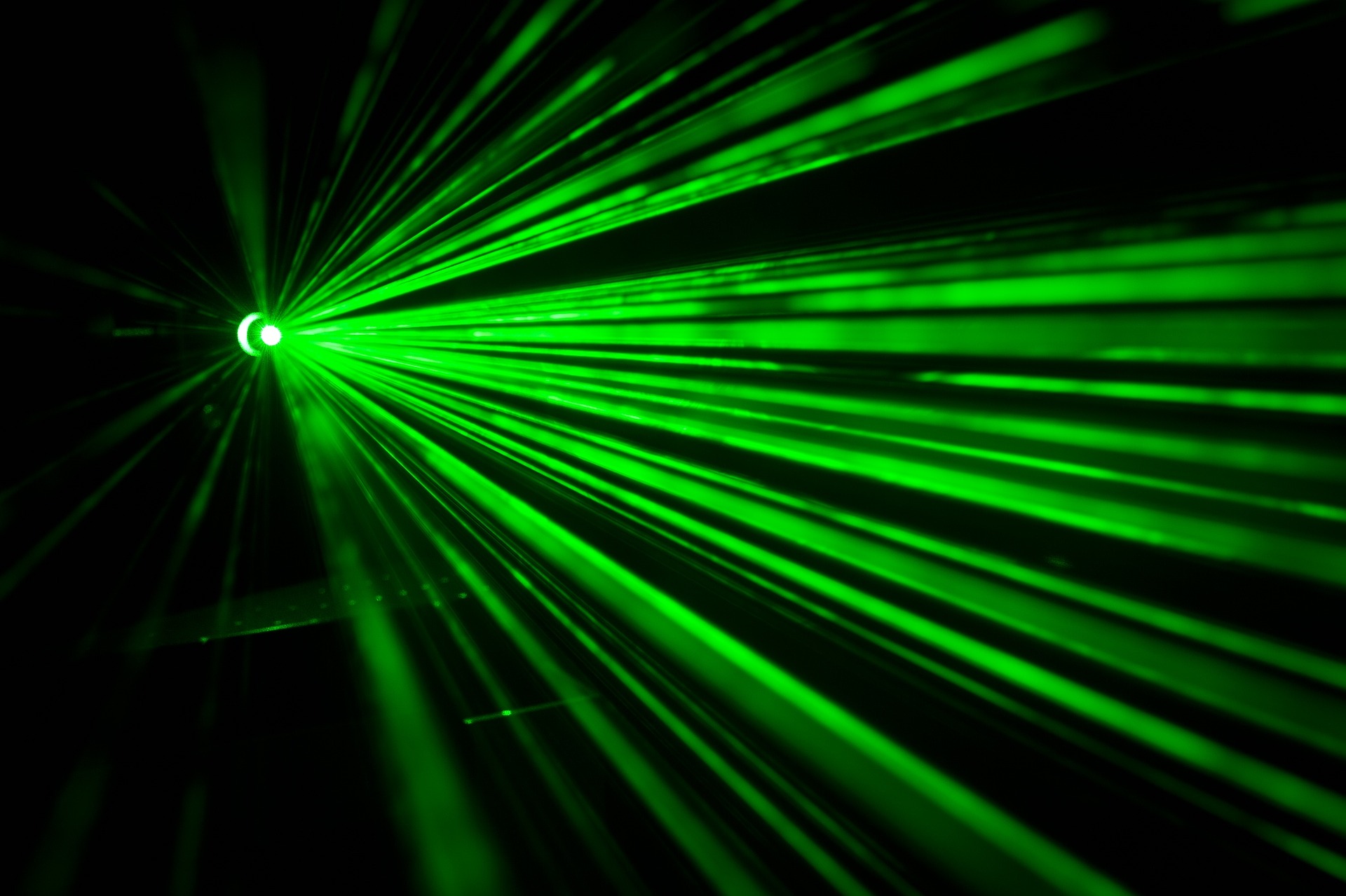 green1757807_1920.jpg