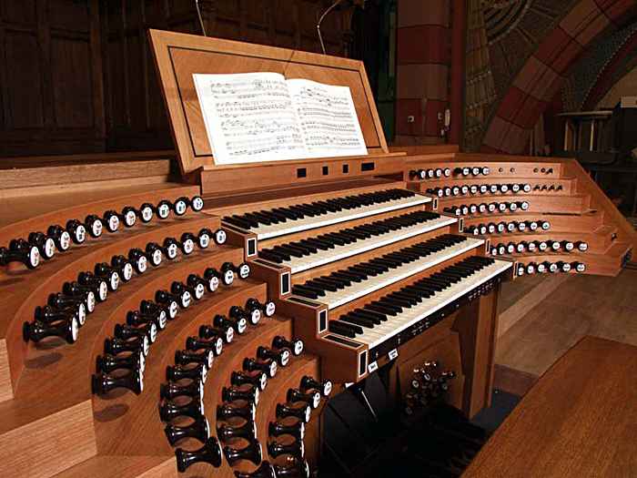 dudelange_stmartins_jann_console_lg.jpg