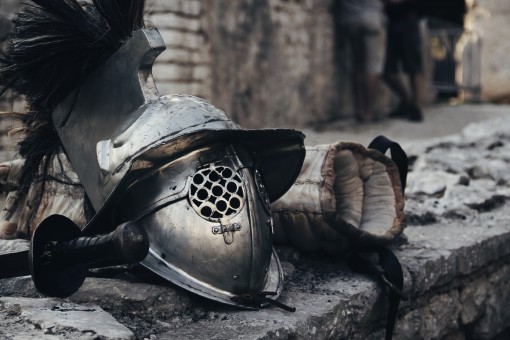 gladiator_warrior_gear_weapons_arena_roman_history_soldier1205972.jpg