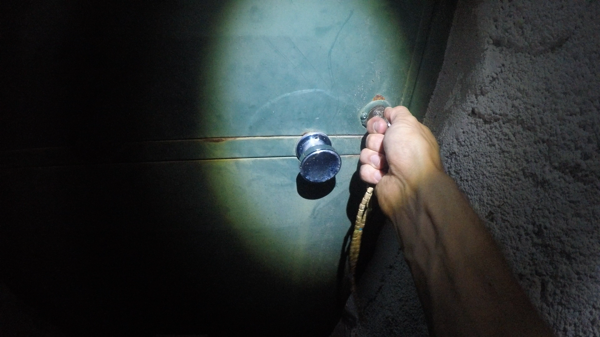 Opening Adega Door Flashlight Only.png